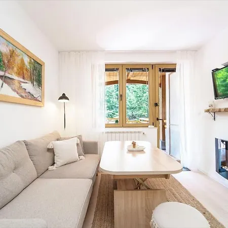 Cozy Mountain Apart. W/terrace